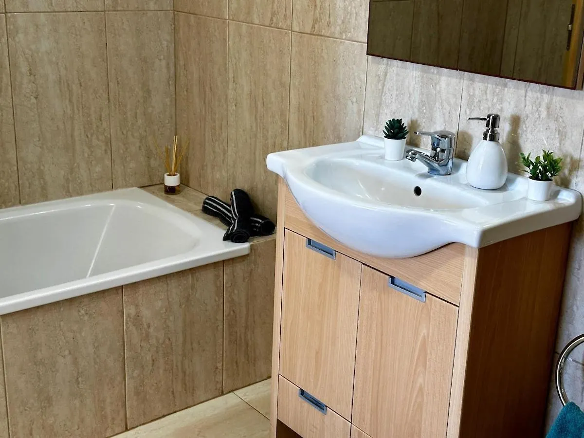 Spacious Flat Near The Sea San Miguel de Abona
