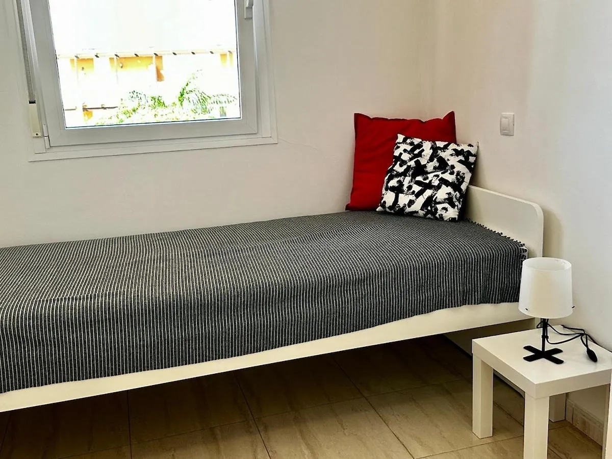 Spacious Flat Near The Sea سان ميغيل ذي أبونا 0*,